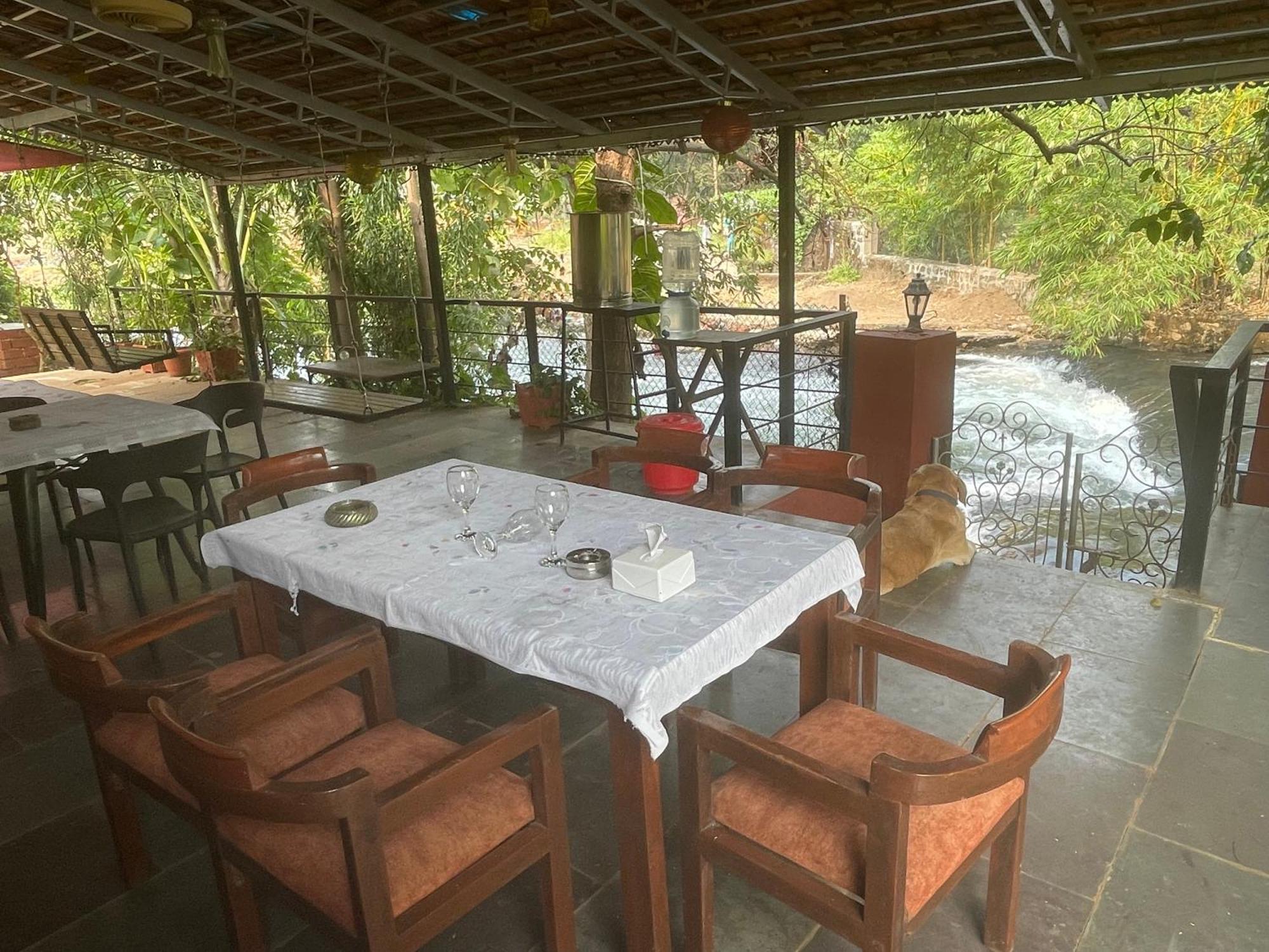 The Rippling Edge - River Front Property 카르자트 외부 사진